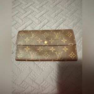 Louis Vuitton Classic Monogram Sarah Wallet